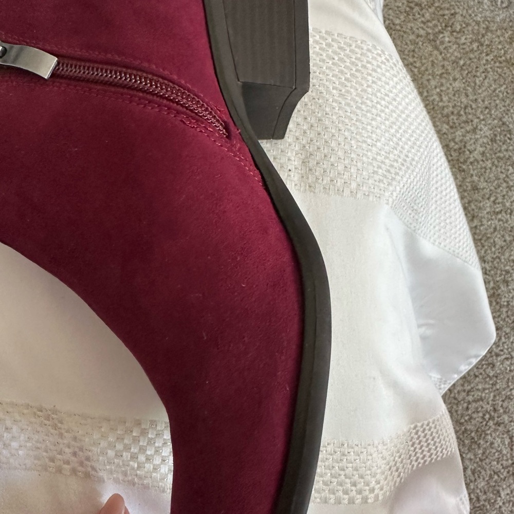 Burgandy Boot - Picture 3 of 8